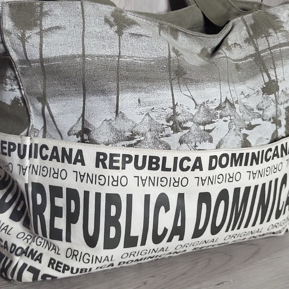 Robin‎ Ruth Dominican Republic Beach Tote Pockets Canvas Travel Bag